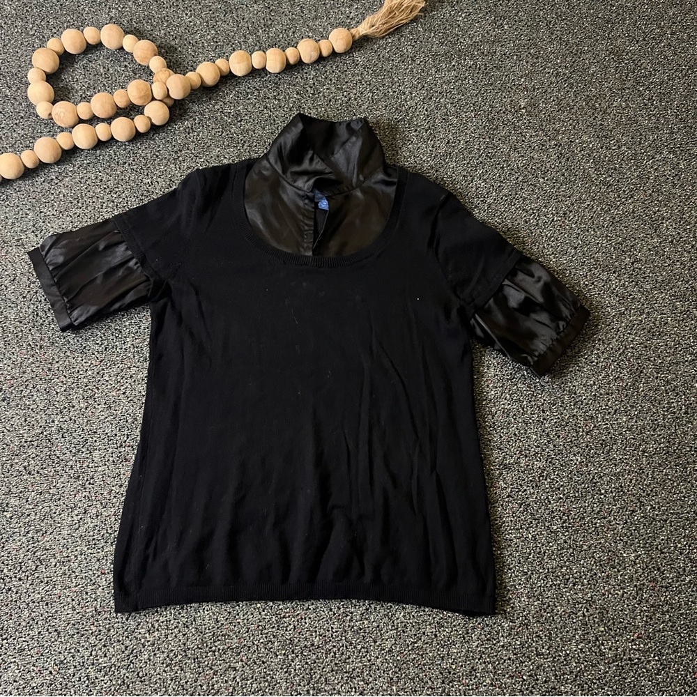 VERA WANG Black Layered Silk Button Down Collar Shirt & Short-Sleeve Sweater M